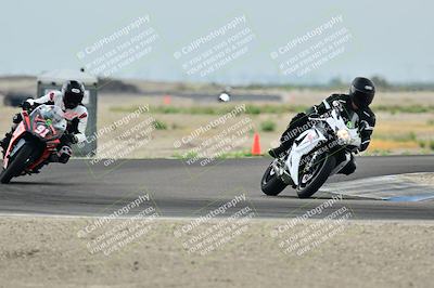 media/Apr-18-2025-TrackDaz (Fri) [[45f5874c44]]/C Group/Session 1 (Turn 7)/